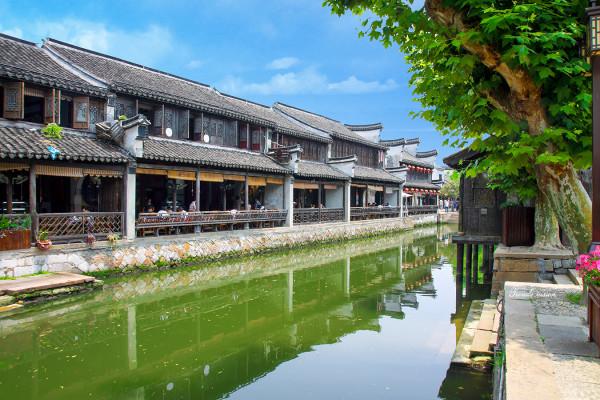 市总工会启动“两节”送温暖慰问活动